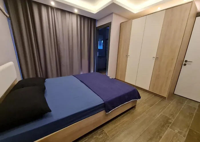 Vilă Oezel Havuzlu Lueks *